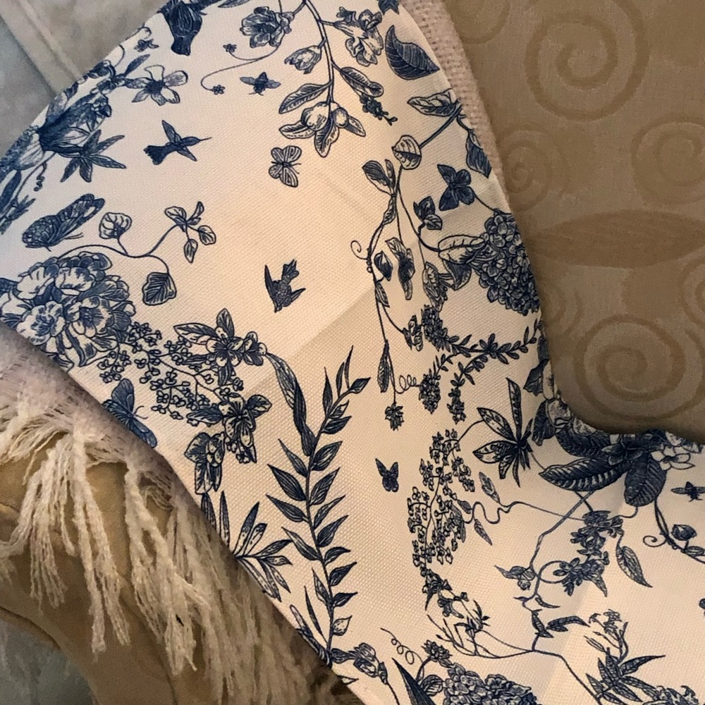 Floral Blue and White Table runner
